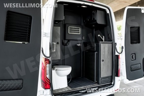 2024 Midwest Luxe Cruiser  Mercedes-Benz Sprinter 2500 Sprinter