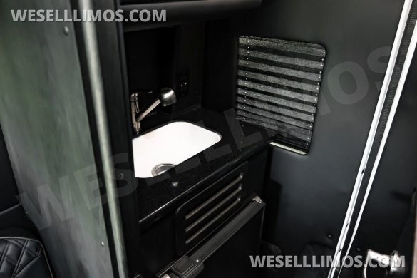 2024 Midwest Luxe Cruiser  Mercedes-Benz Sprinter 2500 Sprinter