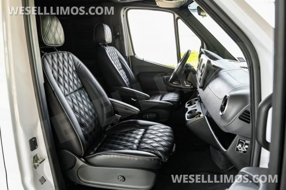 2024 Midwest Luxe Cruiser  Mercedes-Benz Sprinter 2500 Sprinter