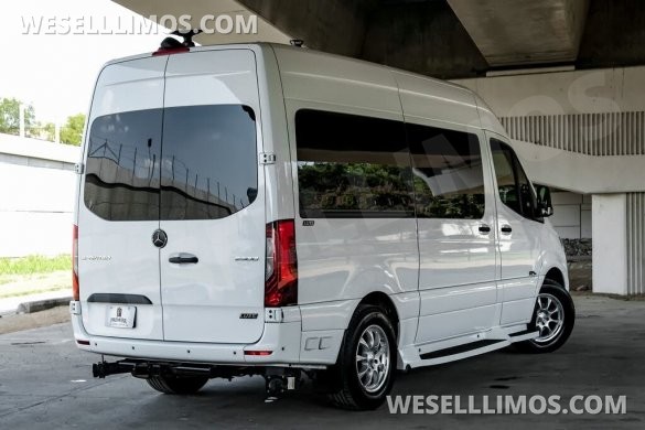 2024 Midwest Luxe Cruiser  Mercedes-Benz Sprinter 2500 Sprinter