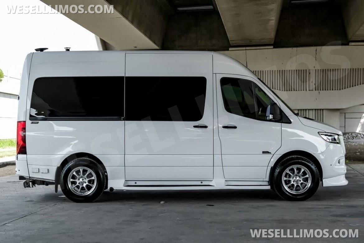 Photo of Sprinter for sale: 2024 Mercedes-Benz Sprinter 2500 234&quot; by Midwest Luxe Cruiser