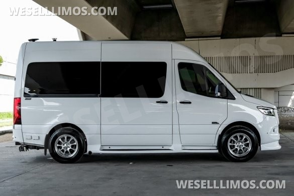 2024 Midwest Luxe Cruiser  Mercedes-Benz Sprinter 2500 Sprinter