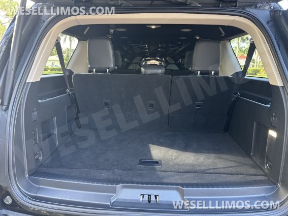 2022 Ford Expedition SUV Stretch Limousine- Was A Family Vehicle
