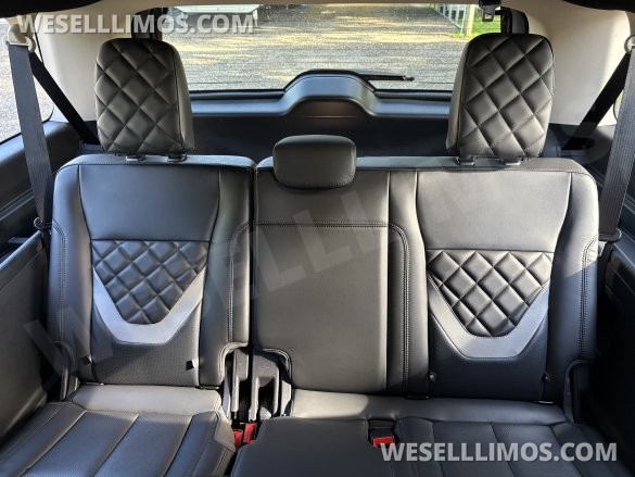 2022 Ford Expedition SUV Stretch Limousine- Was A Family Vehicle