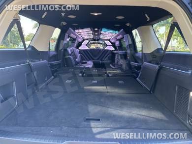 2022 Ford Expedition SUV Stretch Limousine- Was A Family Vehicle
