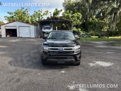 2022 Ford Expedition SUV Stretch Limousine- Was A Family Vehicle