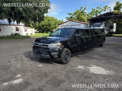 2022 Ford Expedition SUV Stretch Limousine- Was A Family Vehicle