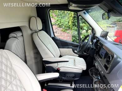 2023 4x4 V6 Eco Revolution Arched Limousine AMG Trim Auto Elite MB Sprinter Heat/Massage Seats