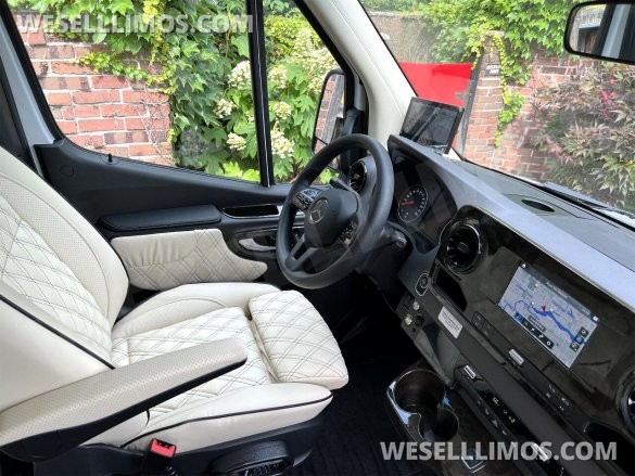 2023 4x4 V6 Eco Revolution Arched Limousine AMG Trim Auto Elite MB Sprinter Heat/Massage Seats