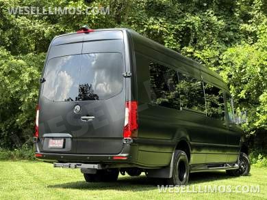 2023 AWD Matte Black Maybach Trim Sprinter Road Liner Limousine Leather Heat/Cool/Massage Seat