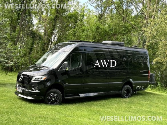 2025 Eco Revolution AWD AMG Trim Auto Elite MB Sprinter Heat/Massage 12hrs power w/o engine