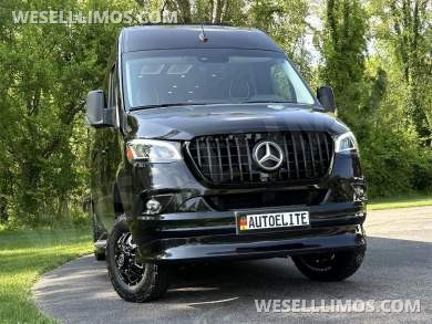 2025 Eco Revolution AWD AMG Trim Auto Elite MB Sprinter Heat/Massage 12hrs power w/o engine