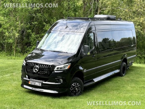 2025 Eco Revolution AWD AMG Trim Auto Elite MB Sprinter Heat/Massage 12hrs power w/o engine