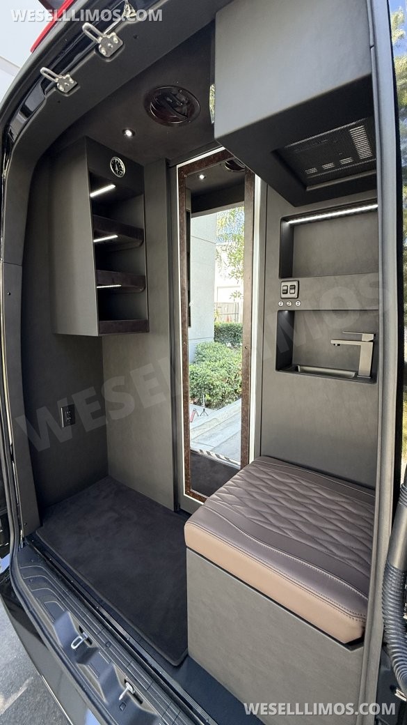 2024 Unique Industries Mercedes-Benz Sprinter 3500 AWD Limousine