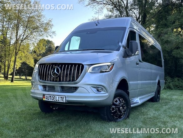 2023 AWD 12 Passenger Dreamliner Auto Elite Mercedes-Benz Sprinter