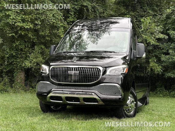 2024 Maybach Trim Air Ride Susp Leather Heat/Cool/Massage Auto Elite MBSprinter Road Liner Limo