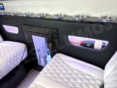 2024 Maybach Trim Air Ride Susp Leather Heat/Cool/Massage Auto Elite MBSprinter Road Liner Limo
