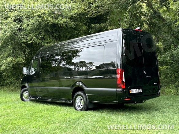 2024 Maybach Trim Air Ride Susp Leather Heat/Cool/Massage Auto Elite MBSprinter Road Liner Limo