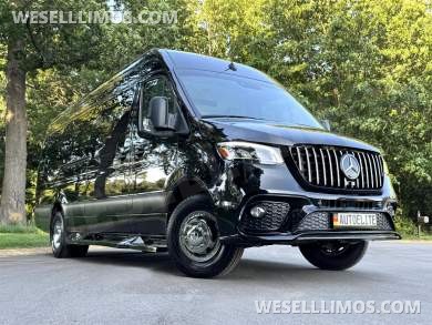 2024 Maybach Trim Leather Heat/Cool/Massage Seat Air Ride Auto Elite MBSprinter Road Liner Limo