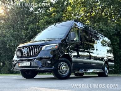 2024 Maybach Trim Leather Heat/Cool/Massage Seat Air Ride Auto Elite MBSprinter Road Liner Limo