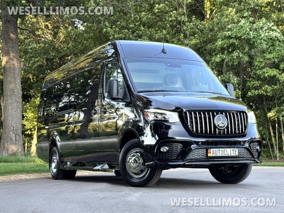 2024 Maybach Trim Leather Heat/Cool/Massage Seat Air Ride Auto Elite MBSprinter Road Liner Limo