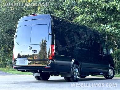 2024 Maybach Trim Leather Heat/Cool/Massage Seat Air Ride Auto Elite MBSprinter Road Liner Limo