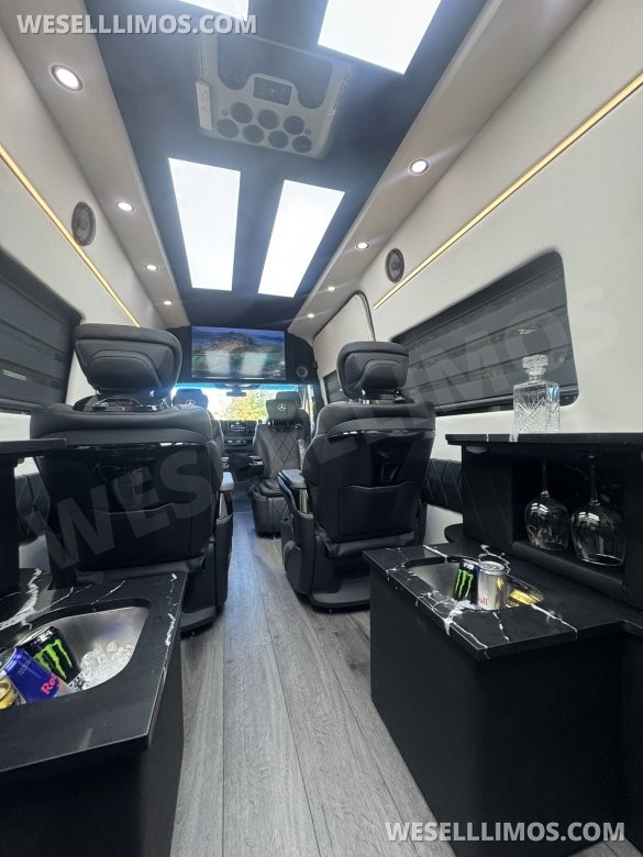 2024 Mercedes-Benz Luxury Sprinter Van 170" Ext 2500 Diesel