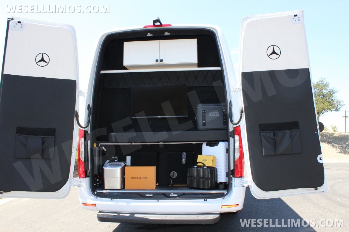 Photo of Sprinter for sale: 2024 Mercedes-Benz 2500 Ext Sprinter Van 170"