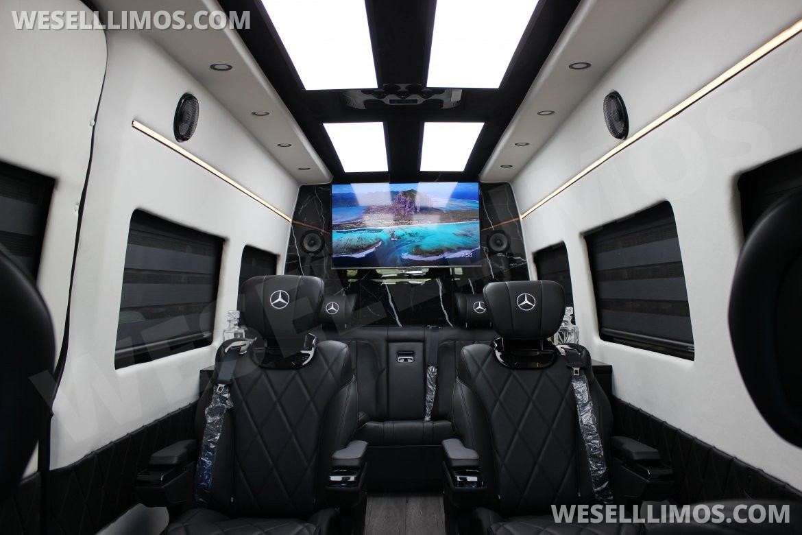 Photo of Sprinter for sale: 2024 Mercedes-Benz 2500 Ext Sprinter Van 170"