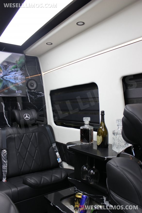 2024 Mercedes-Benz Luxury Sprinter Van 170" Ext 2500 Diesel