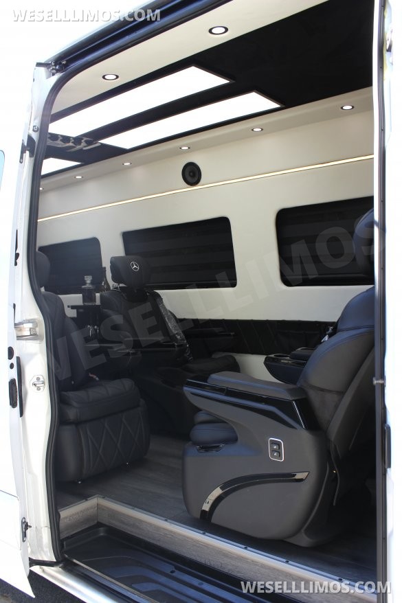 2024 Mercedes-Benz Luxury Sprinter Van 170" Ext 2500 Diesel