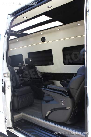2024 Mercedes-Benz Luxury Sprinter Van 170" Ext 2500 Diesel