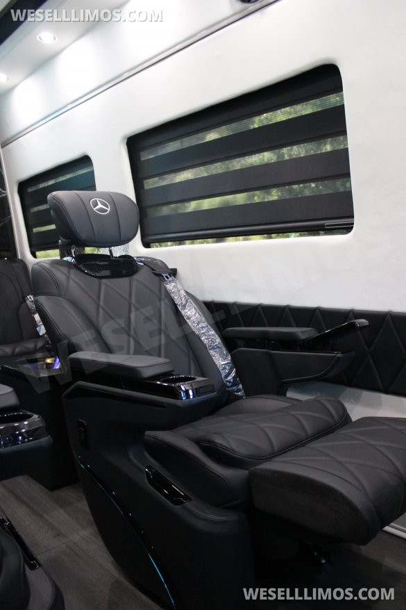 2024 Mercedes-Benz Luxury Sprinter Van 170" Ext 2500 Diesel