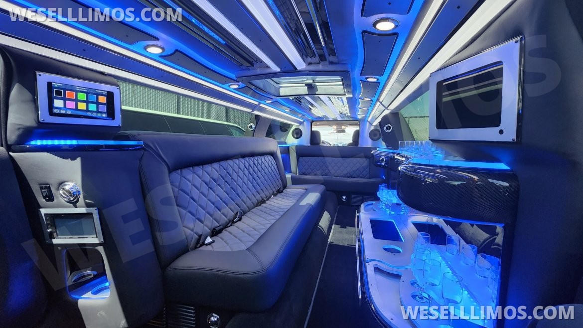 Photo of Limousine for sale: 2022 Chrysler 300 140&quot; by SPV