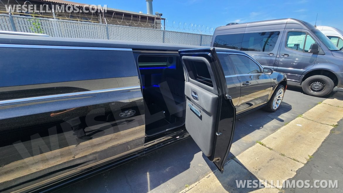 Photo of Limousine for sale: 2022 Chrysler 300 140&quot; by SPV