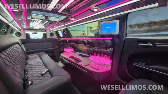 2022 SPV Chrysler 300 140" Limousine