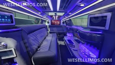 2022 SPV Chrysler 300 140" Limousine