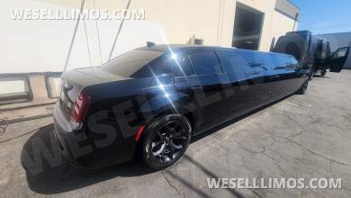 2022 SPV Chrysler 300 140" Limousine