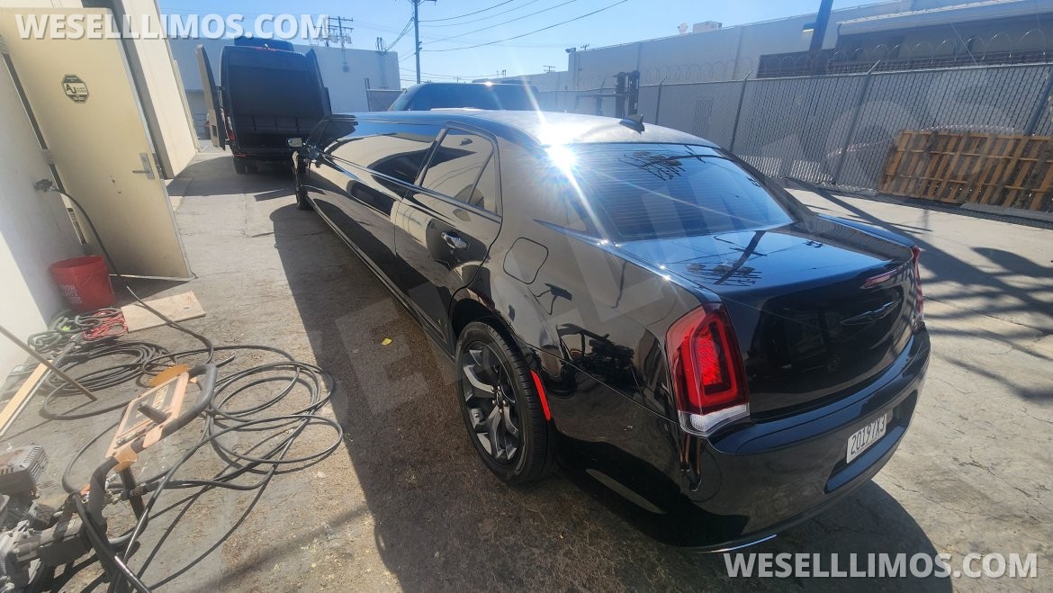 Photo of Limousine for sale: 2022 Chrysler 300 140&quot; by SPV