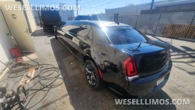 2022 SPV Chrysler 300 140" Limousine