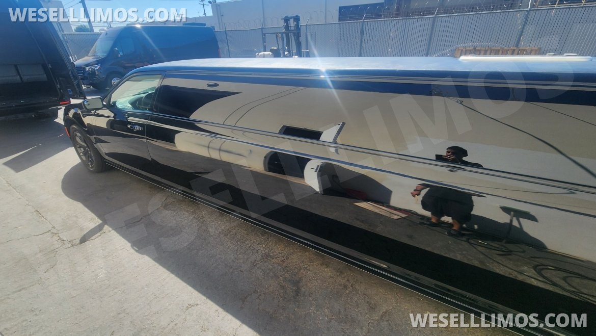 Photo of Limousine for sale: 2022 Chrysler 300 140&quot; by SPV