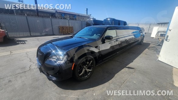 2022 SPV Chrysler 300 140" Limousine