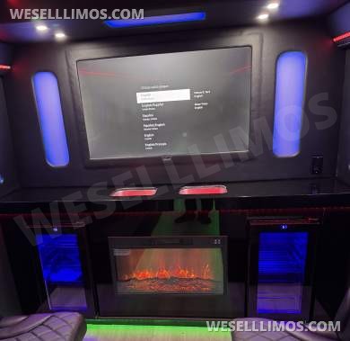 2012 Ford F750 Limo Bus