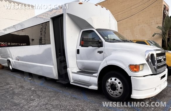 2012 Ford F750 Limo Bus