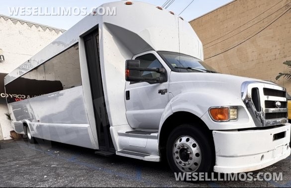2012 Ford F750 Limo Bus