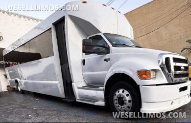 2012 Ford F750 Limo Bus