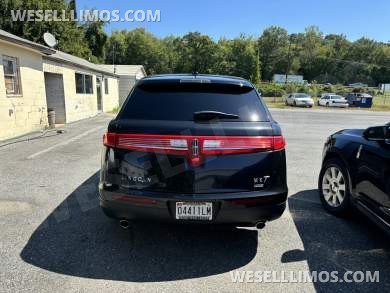2013 Executive Coach Lincoln MKT Limousine