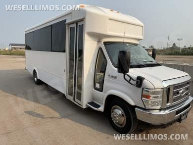2016 LGE Ford Ford Limo Bus