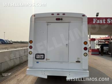 2016 LGE Ford Ford Limo Bus