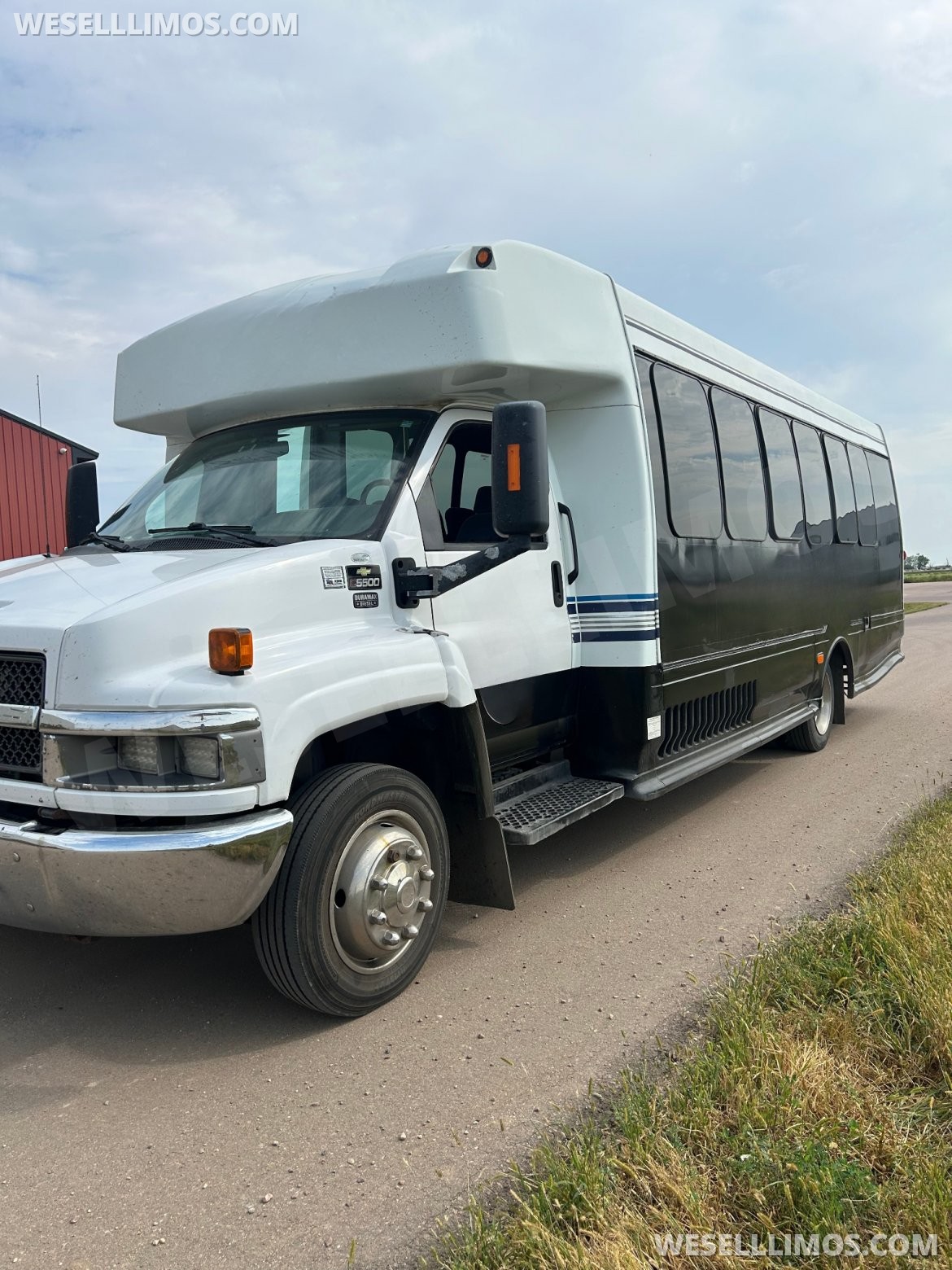 Photo of Limo Bus for sale: 2007 Chevrolet 5500